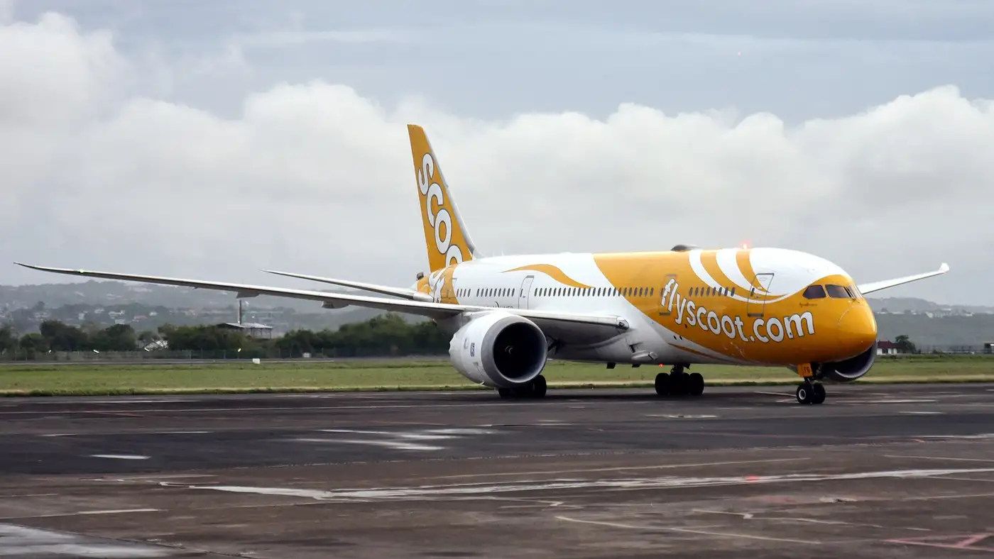 Aircraft taxiing at Ngurah Rai International Airport